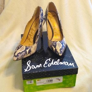 Sam Edelmon snake pumps